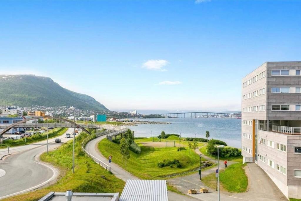 Northern Dreams Apartment With Free Parking Tromsø Dış mekan fotoğraf